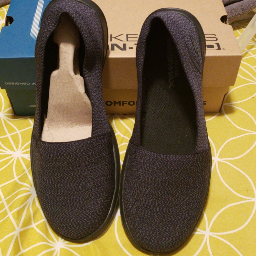 Skechers on the go